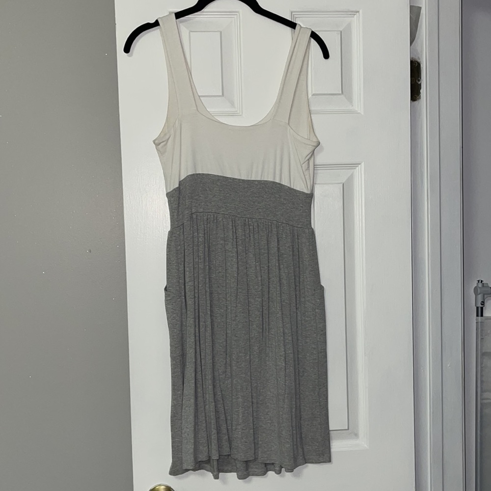 White & Gray Dress - Picture 4 of 7